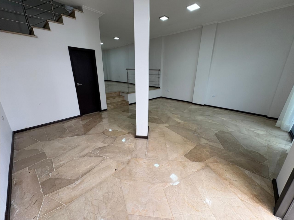 VENTA DE HERMOSA VIVIENDA EN URB. MIRADOR DEL NORTE — foto 5