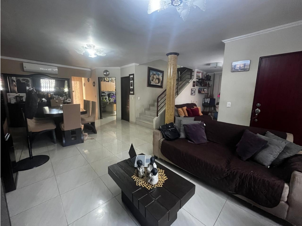 VENTA DE CASA EN URB. MILÁN, ETAPA ALTA GRACIA MODELO FIORELLA — foto 3