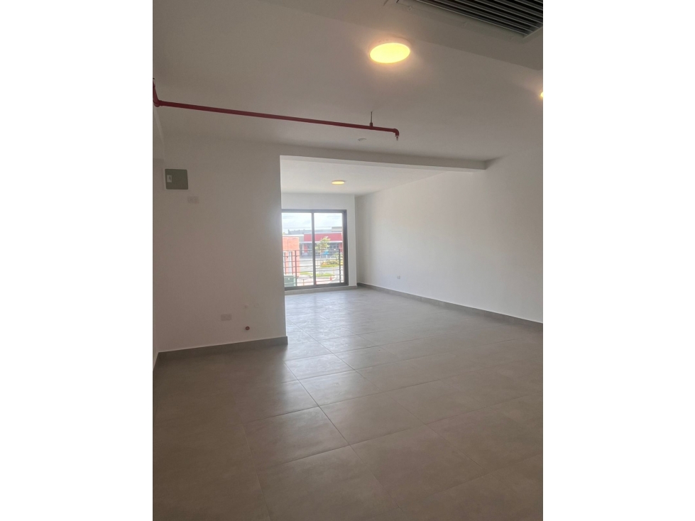 ALQUILER DE OFICINA EN ALMAX CENTER; MODERNA Y FUNCIONAL - 4