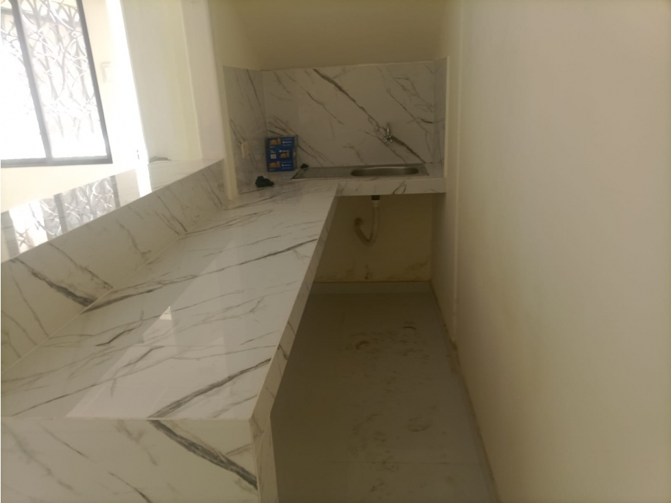 Se alquila suite en cdla Guayasur. - 4