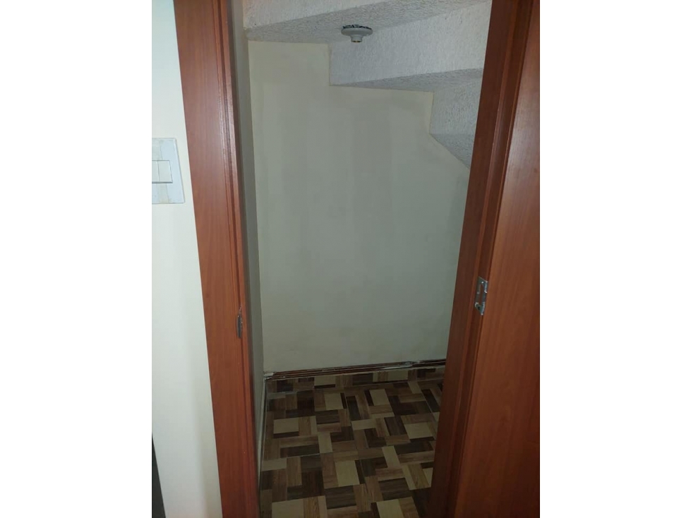 Amplia Casa en Alquiler en Quito Ciudad Bicentenario | 4 Dormitorios — foto 5