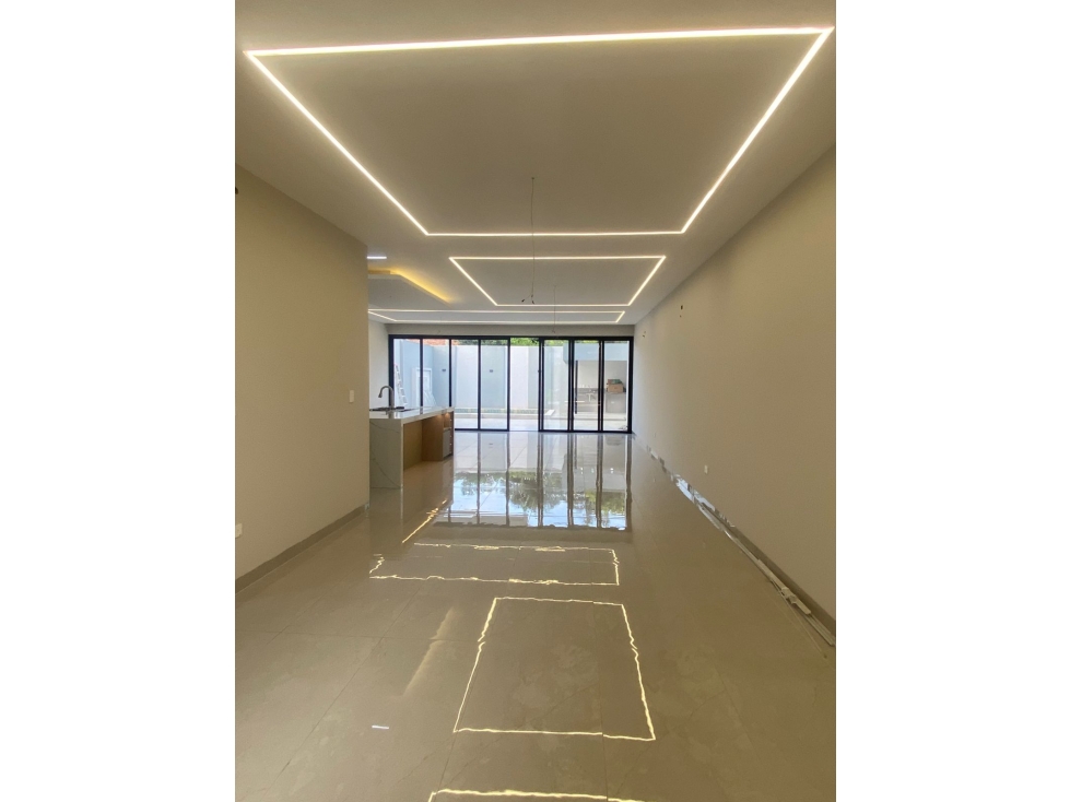 C.01 Venta casa de estreno en Urbanización El Condado Vicolinci — foto 4