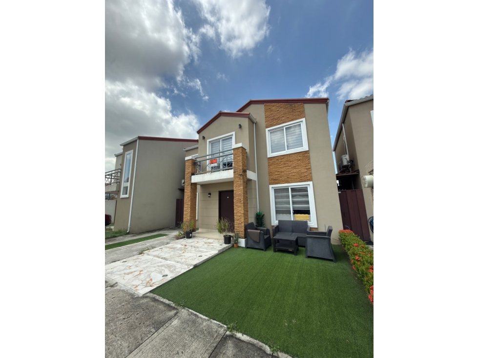Casa en venta en Urbanización La Perla Av. Narcisa de Jesús al Norte — foto 2