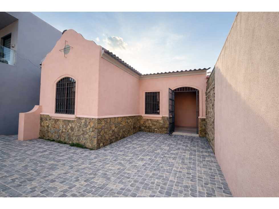 Casa en venta de 1 Planta en Urbanización la Rioja et. Asturias - 1