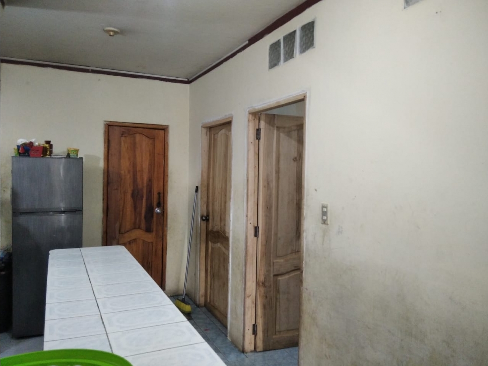 VENTA DE CASA RENTERA EN CDLA. MONTEBELLO — foto 5