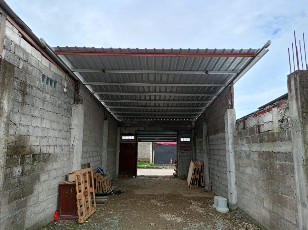 VENTA DE TERRENO EN EL CANTÓN DAULE A 3 CUADRAS DE LA CARRETERA - 3