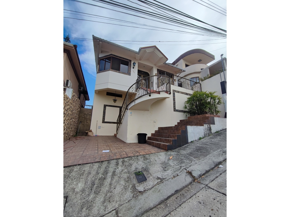 VENTA CASA CEIBOS NORTE