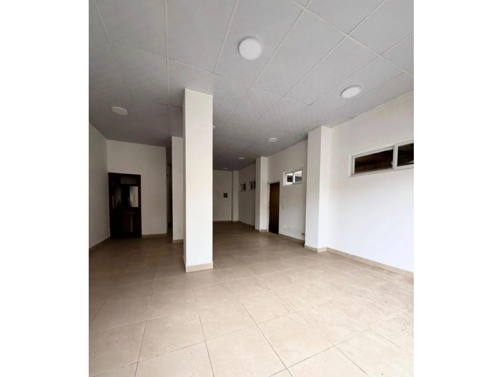 Alquiler de Local Comercial, en Kennedy Norte, Guayaquil - 4