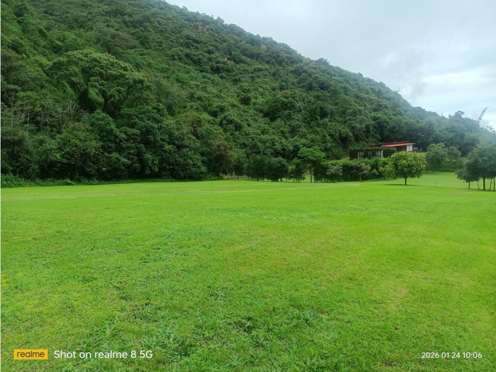 Terrenos campestres dentro de Club privado en el Crater del Pululahua — foto 6