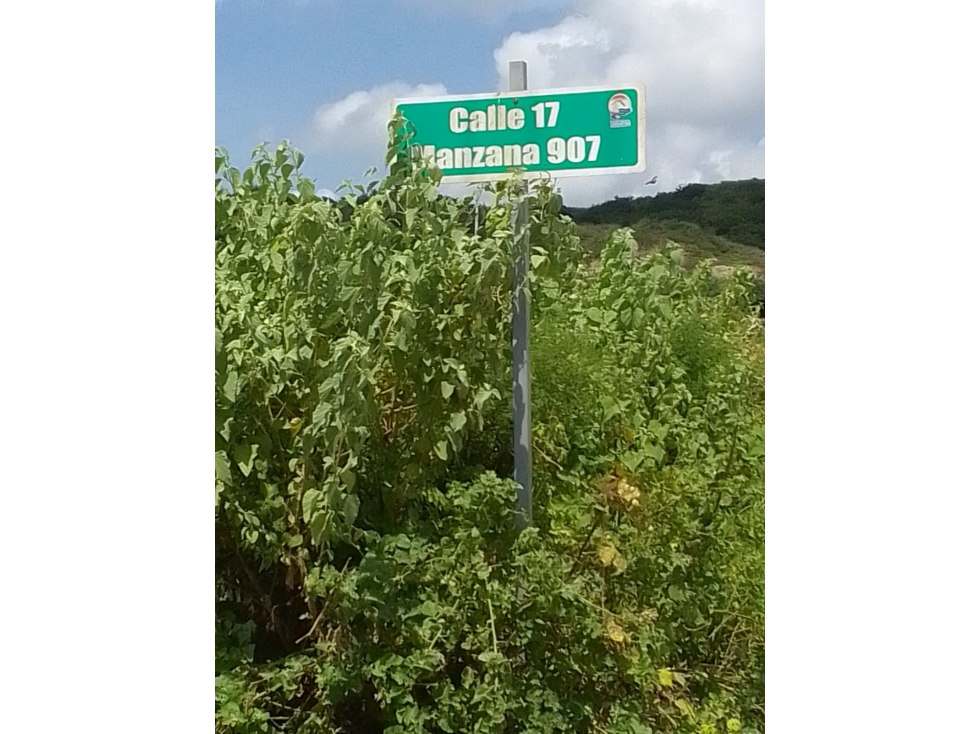 SE VENDE AMPLIO TERRENO EN PUNTA BLANCA URB. TAOS - 4