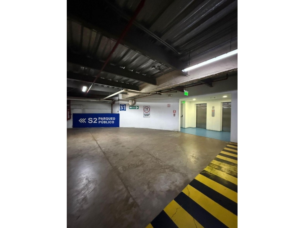 Venta de Parqueos en Edificio Ciudad del Rio Puerto Santa Ana - 4