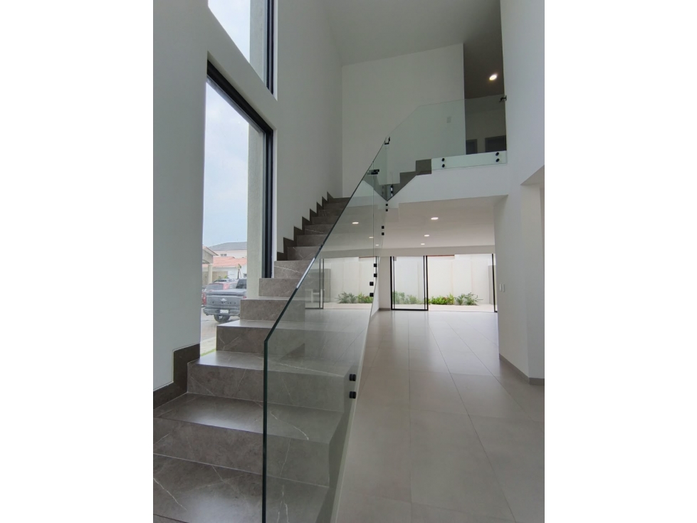 C.01 Casa en venta esquinera en Ciudad Celeste de estreno - 4