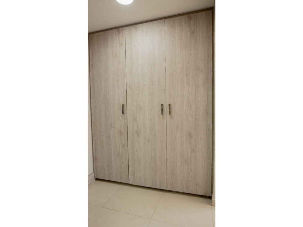 Departamento en Venta Reformado y Amoblado Torre I Hilton Colón - 6