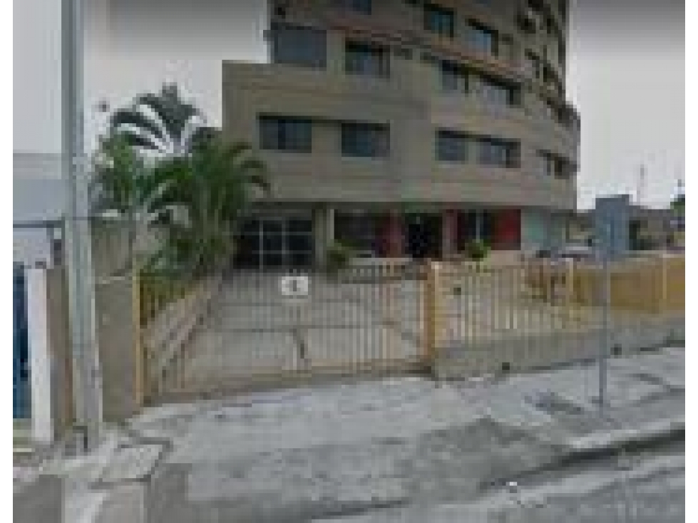 Venta-Alquiler Sala de exhibición en Av. Orellana Juan Tanca Marengo — foto 5
