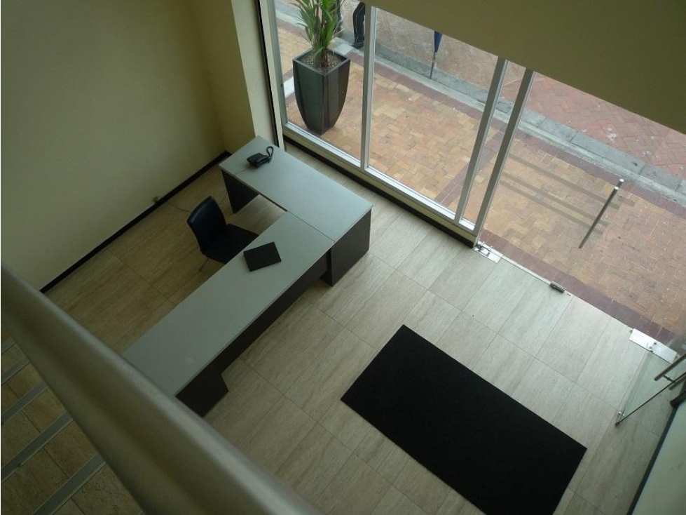 Alquiler o Venta de Oficina en Edificio Bellini con vista al Rio — foto 5