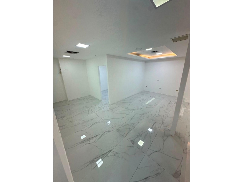 Alquiler Local Comercial, Edificio Spazio - Puerto Santa Ana — foto 5