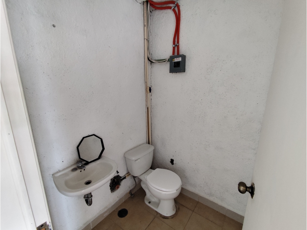 Se renta local en Construplaza en Pachuca, Hgo. - 6