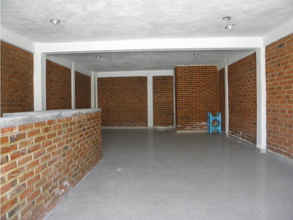 Se renta local en San Cayetano, cerca blvd Colosio - 2