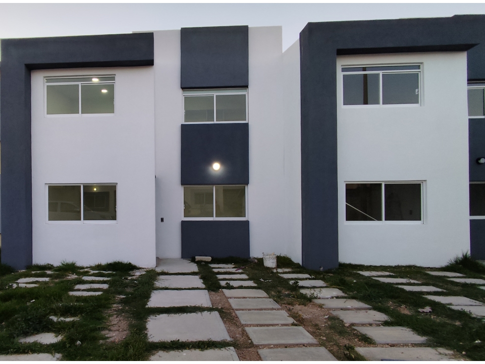 Se renta amplia casa, Campestre Villas del Alamo, Pachuca, atrás UAEH