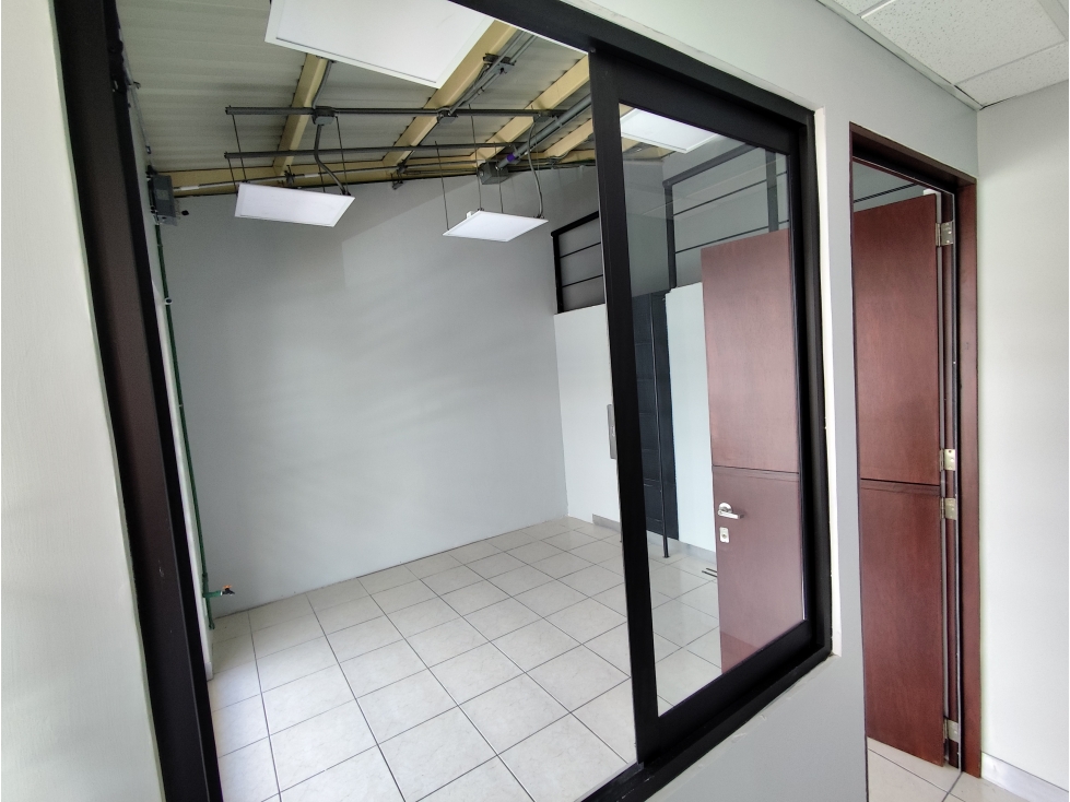 Se renta local en Construplaza en Pachuca, col. Periodista. - 5