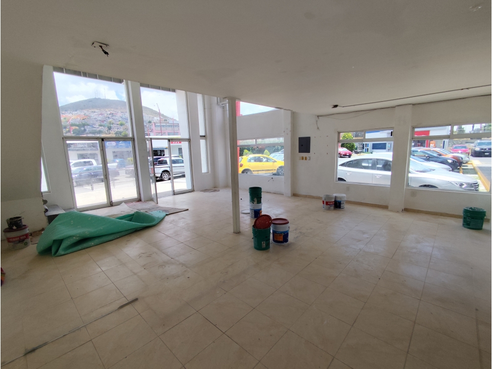 Se renta amplio local en Construplaza, col. Periodista en Pachuca. - 6