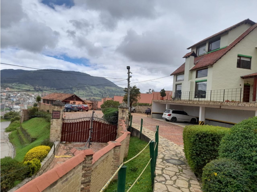 Vendo en zona urbana de La Calera casa en conjunto