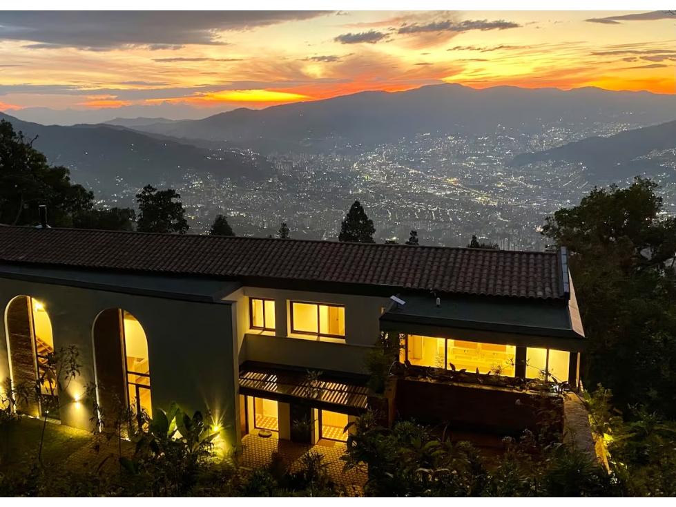Vendo Casa muy exclusiva en Avda Las Palmas Unidad cerrada — foto 2