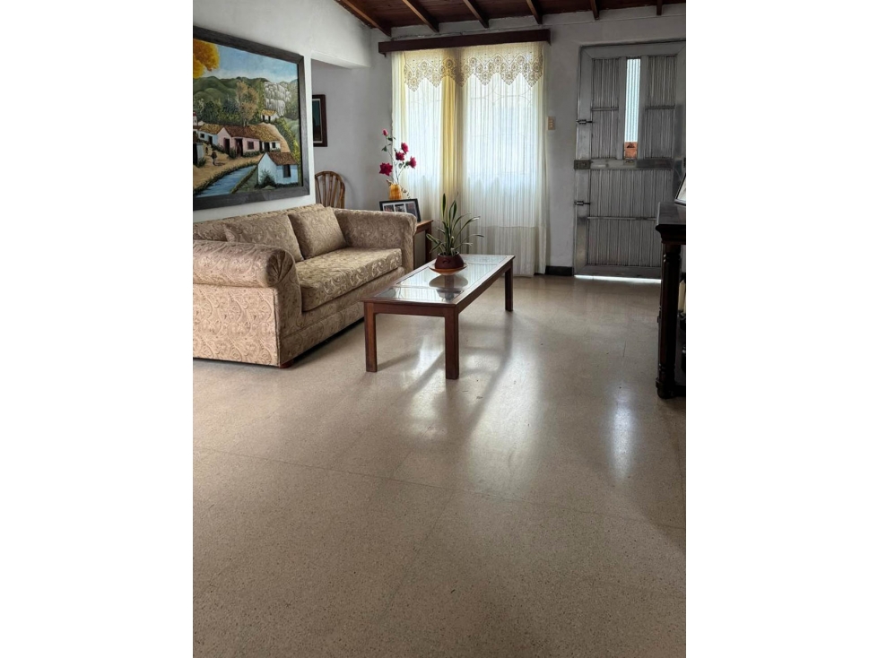 VENTA CASA ESQUINERA CON AIRE SECTOR BELEN LOS ALPES MEDELLIN — foto 6