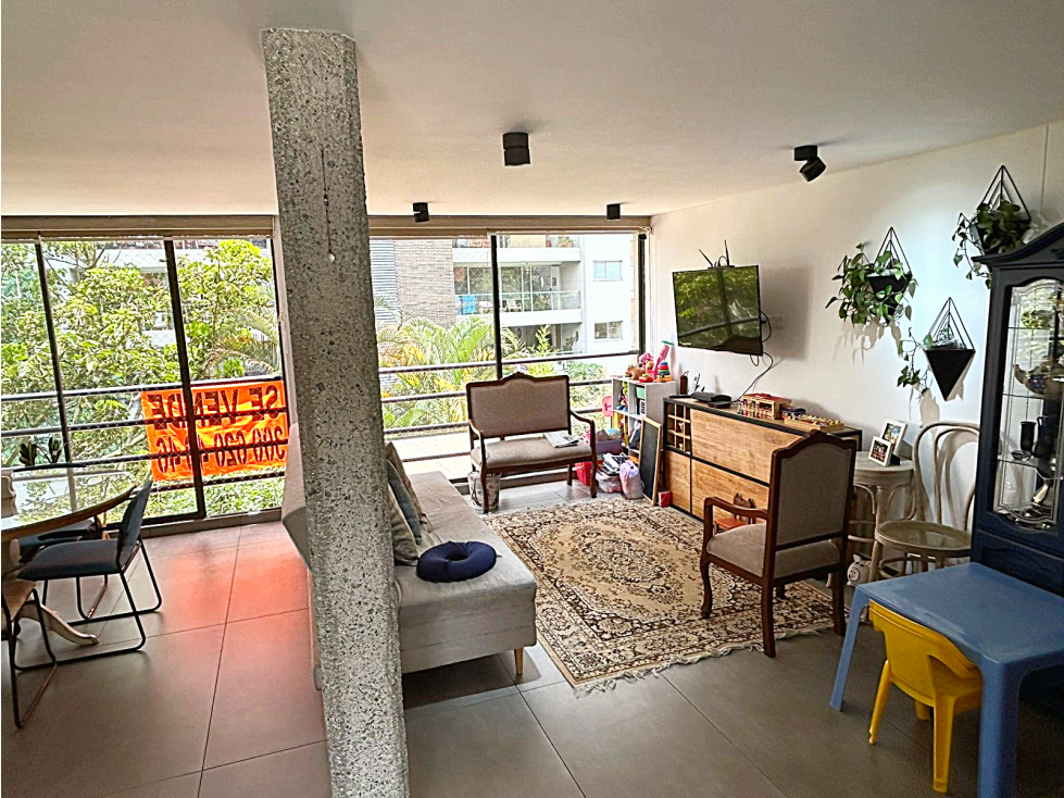 VENDO AMPLIA CASA REMODELADA EL TESORO — foto 4