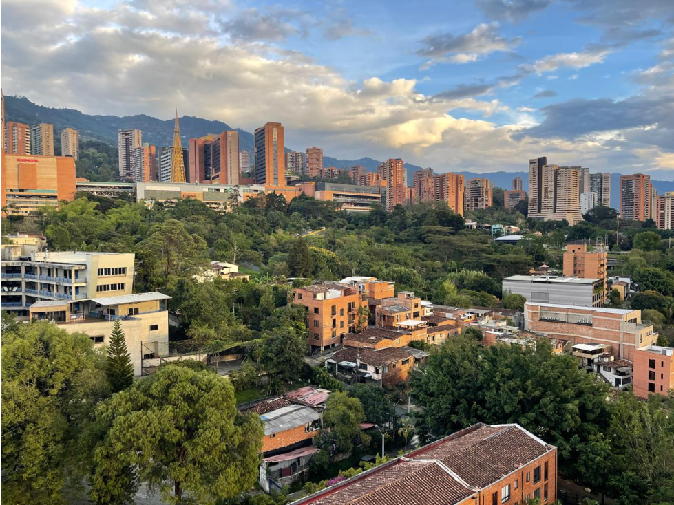 Vista asegurada: Vendo apto de 68m² en Riachuelos, El Poblado — foto 2