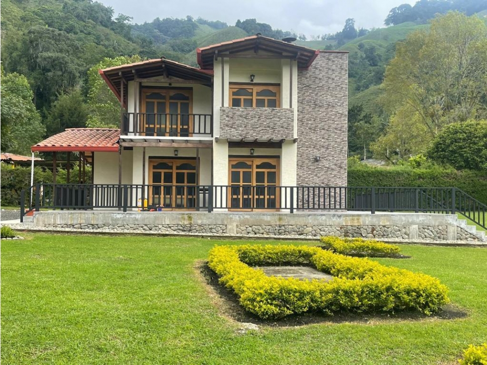 VENTA ELEGANTE CHALET UNIDAD CERRADA SALENTO QUINDIO - 2