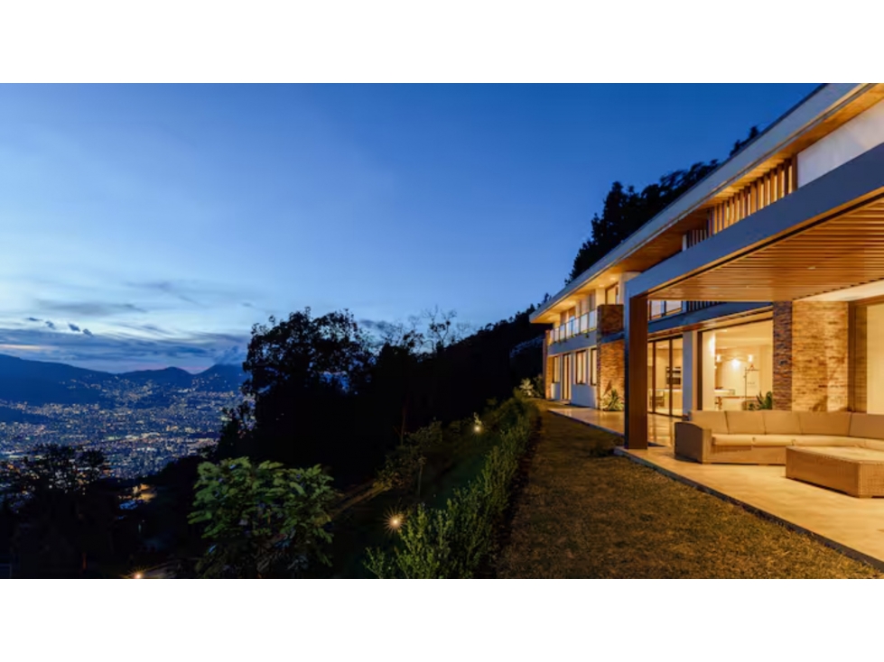 Vendo Casa muy exclusiva en Avda Las Palmas Unidad cerrada — foto 3