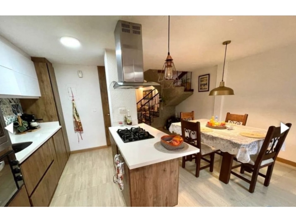 Casa en venta en Envigado, El Dorado en unidad cerrada — foto 3