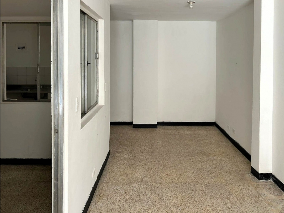 Venta o renta de Local comercial cercano a la plaza de Flores Medellín