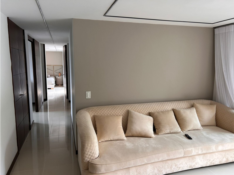 Vendo apartamento 153 metros en el Poblado con vista Oriente — foto 3