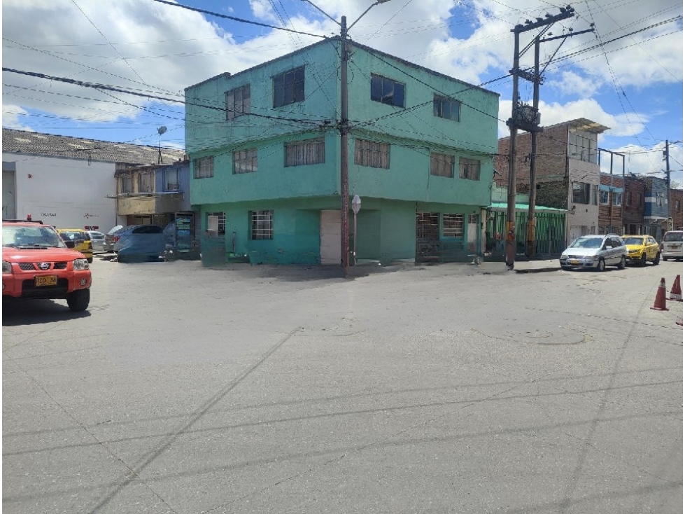 ¡InversiÃ³n Segura Puente Aranda! Venta Casa lote esquinero 3 pisos