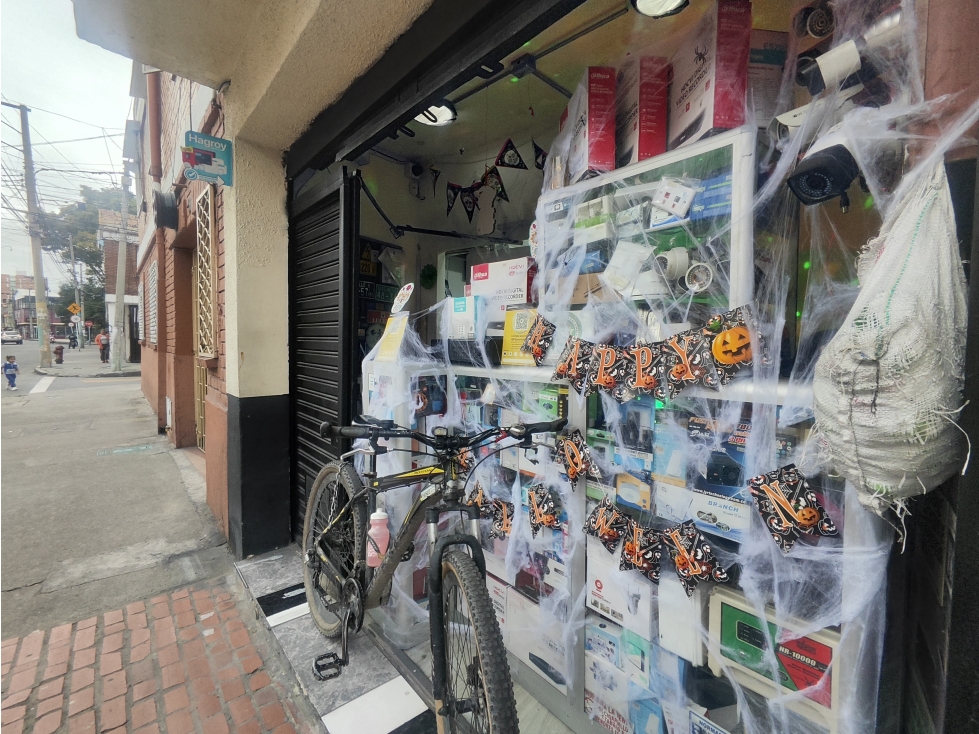 CASA + 3 COMERCIOS EN LA ESTRADA: Renta Inmediata y Potencial — foto 2