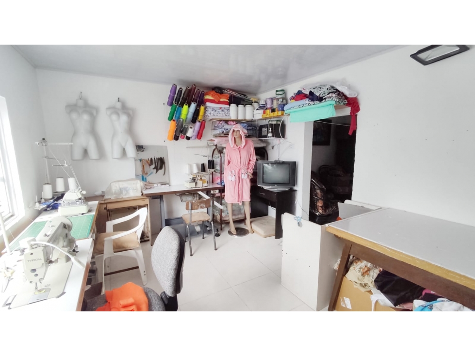 Julio Florez casalote venta estratégica 7 AV principales Esquinero — foto 5