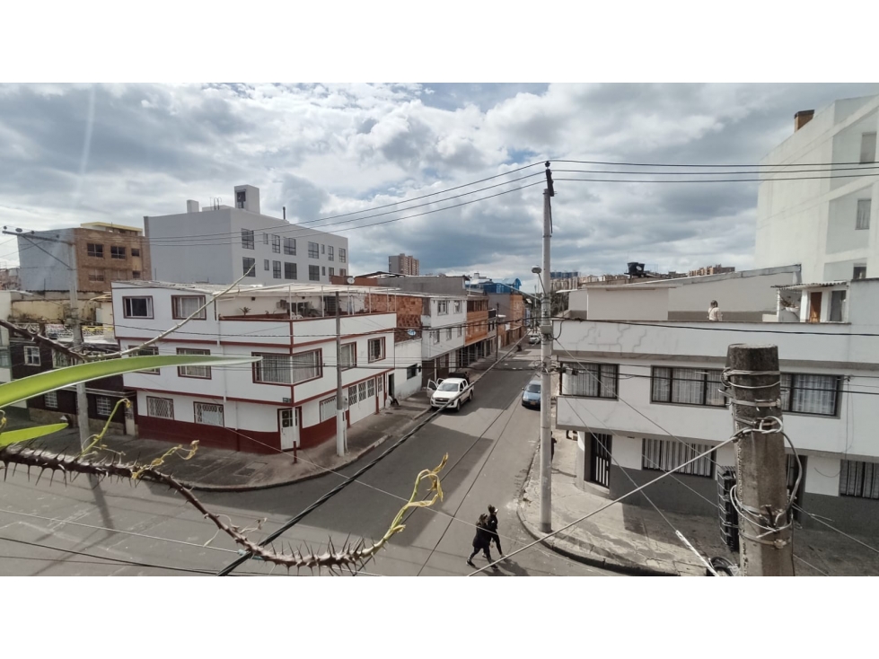 Julio Florez casalote venta estratégica 7 AV principales Esquinero — foto 6