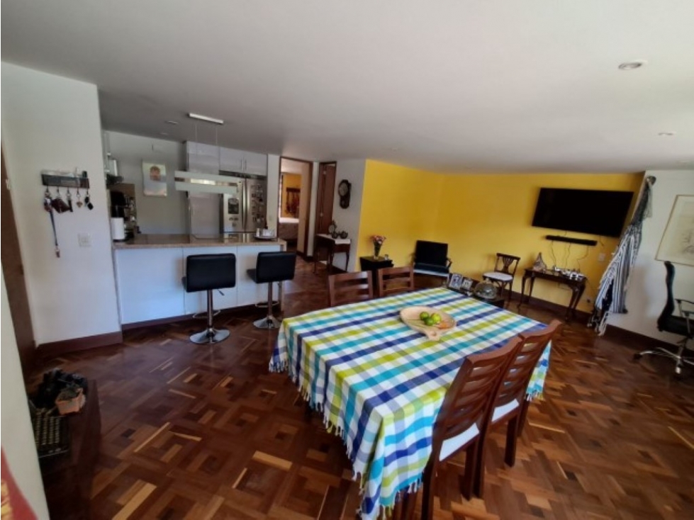 APARTAMENTO EN VENTA REMODELADO CON TERRAZA EN EL NOGAL — foto 4