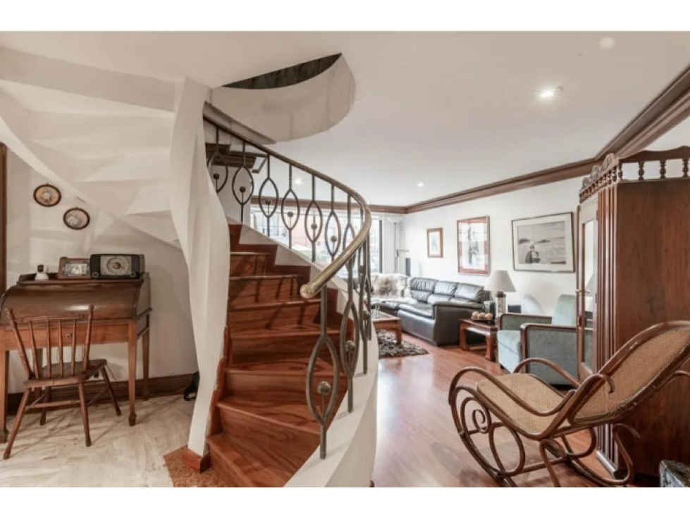 APARTAMENTO DUPLEX EN VENTA CHICO NAVARRA — foto 2