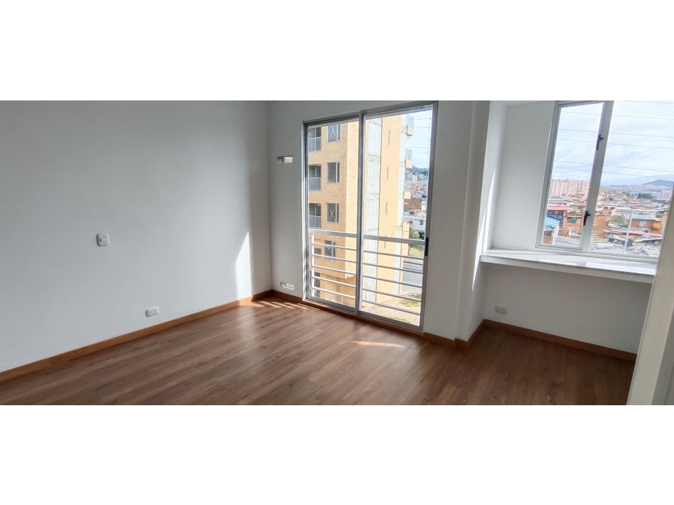 APARTAESTUDIO EN ARRIENDO LA CANDELARIA — foto 4
