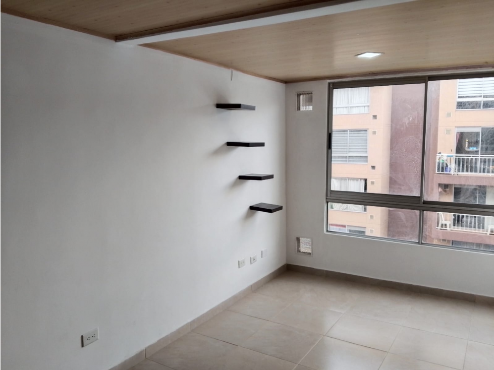 Venta Apartamento 3 hab, 45 mts2, Roma Reservado 2, Bosa — foto 2