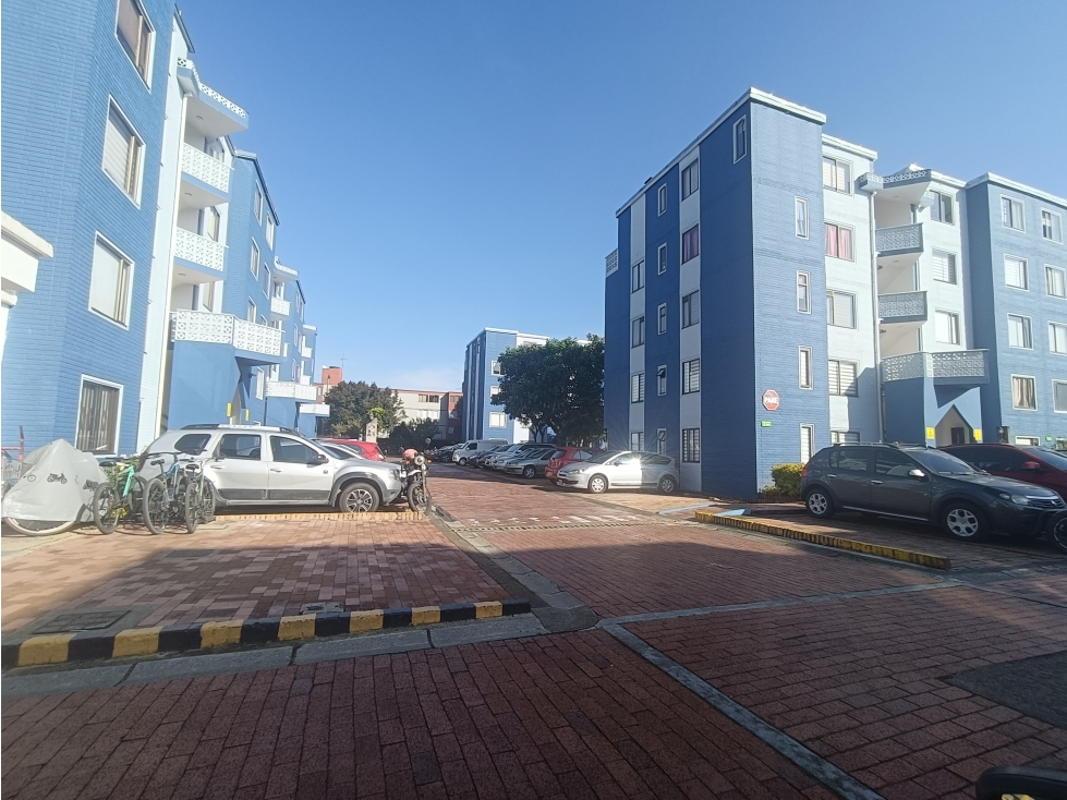 VENDEMOS - Parques de Alejandría 5to piso 3 hab Parqueadero propio