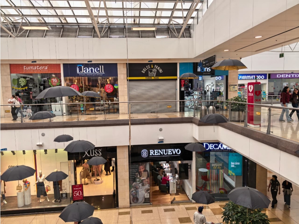 VENDEMOS- Local en Centro comercial Santafé — foto 3