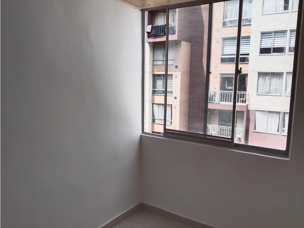 Venta Apartamento 3 hab, 45 mts2, Roma Reservado 2, Bosa — foto 3