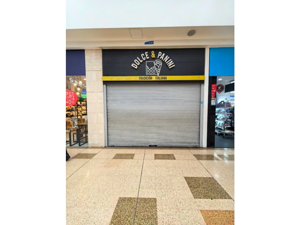 VENDEMOS- Local en Centro comercial Santafé — foto 5