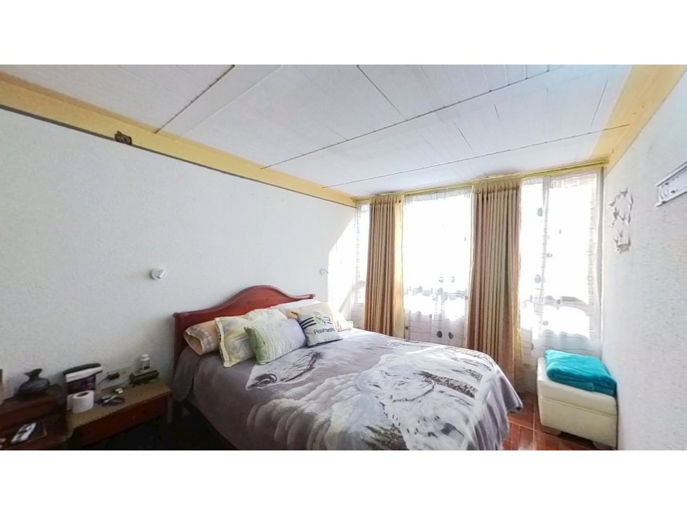 Casa en Venta de 116m2 con 5 habitaciones - Engativá — foto 2