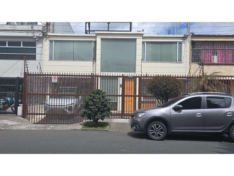 Casa en Belalcázar 346 mts2 renovada full. Lista para escriturar.