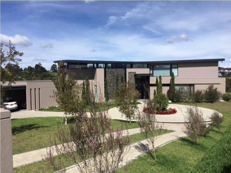 Casa en venta en Parcelación Alto de Las Palmas Envigado Antioquia — foto 2